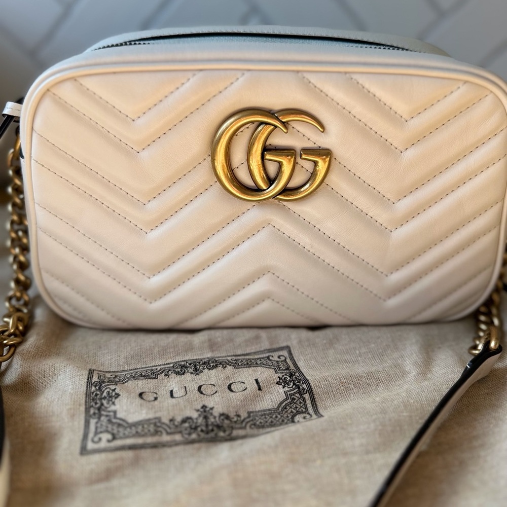 Gucci GG Marmont small shoulder bag